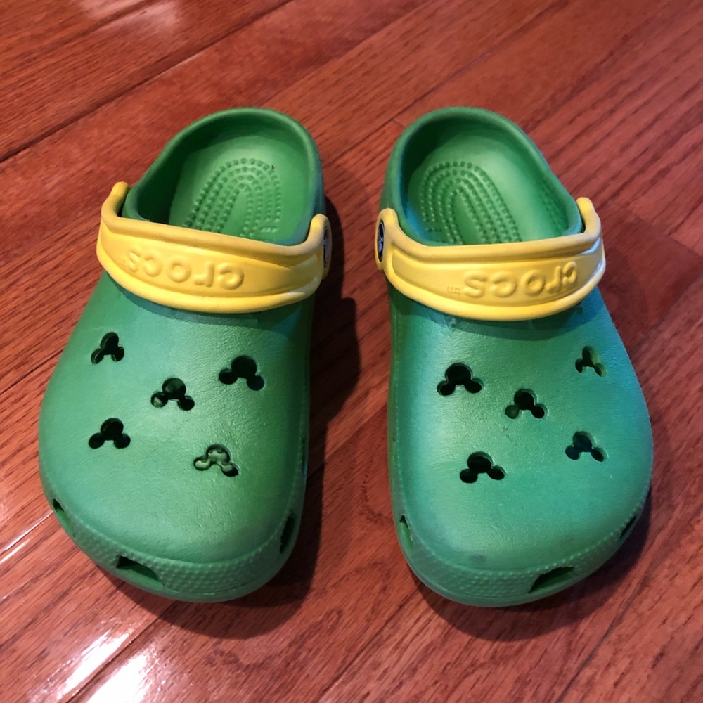 Mickey Mouse Kids Crocs, Size 1 Youth